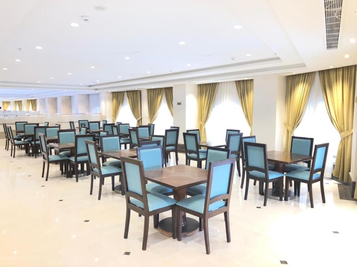 Zaha Al Madina Hotel Медина Екстериор снимка