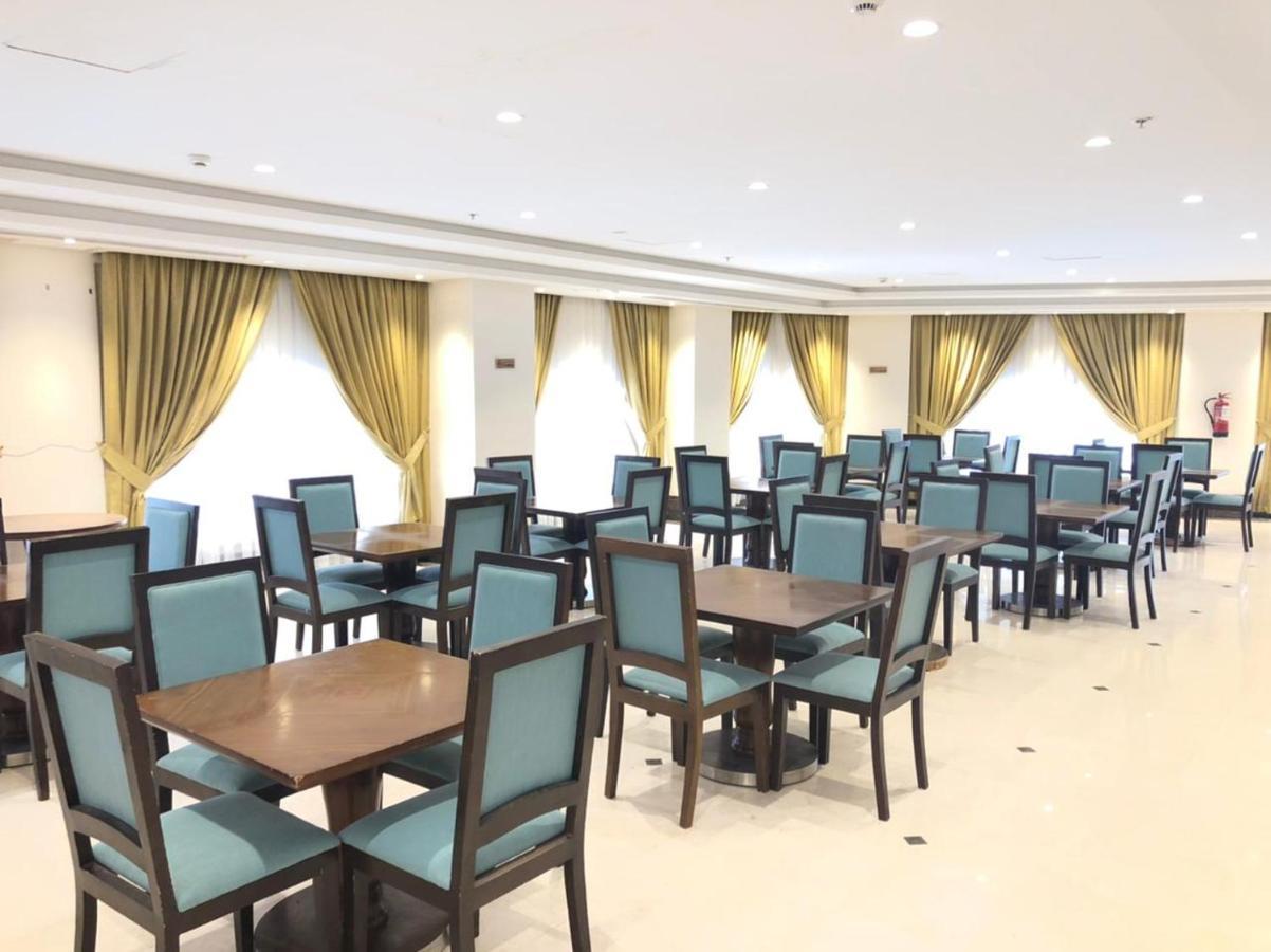 Zaha Al Madina Hotel Медина Екстериор снимка